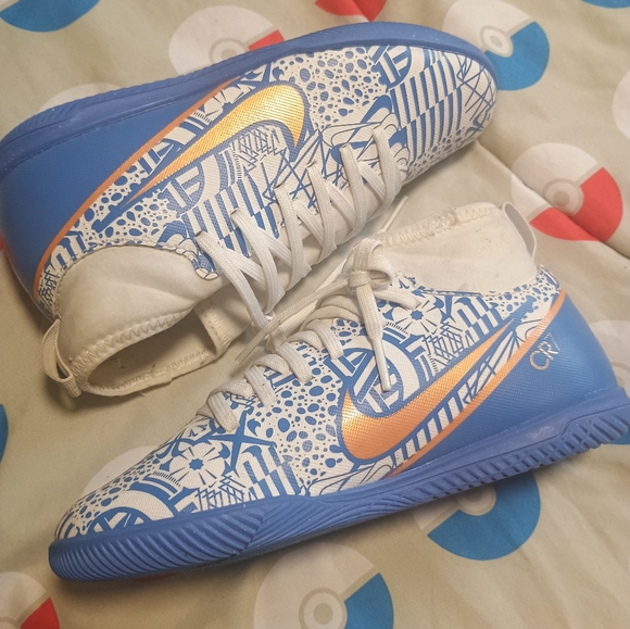 Sz 1 1/2 Boys Jr. Superfly 9 Club. CR7 IC - Picture 3 of 7